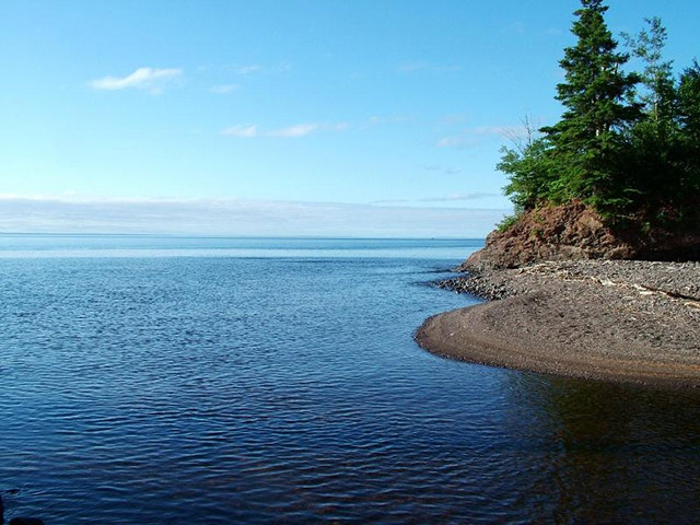 Hồ Superior là hồ nước ngọt lớn nhất thế giới 