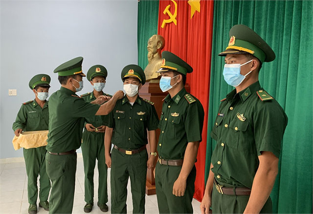 các quân hàm trong quân đội