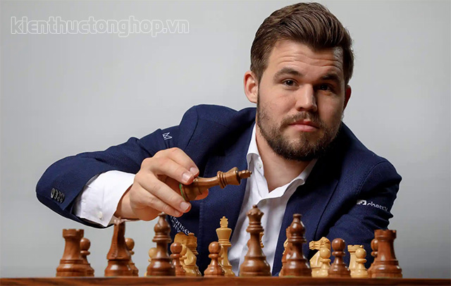 Magnus Carlsen hiện đang là kỳ thủ cờ vua giỏi nhất thế giới