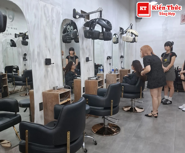 Hair Saloon 99