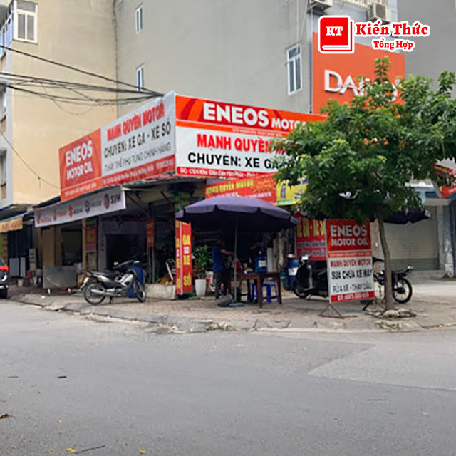 Tiệm sửa xe Mạnh Quyền