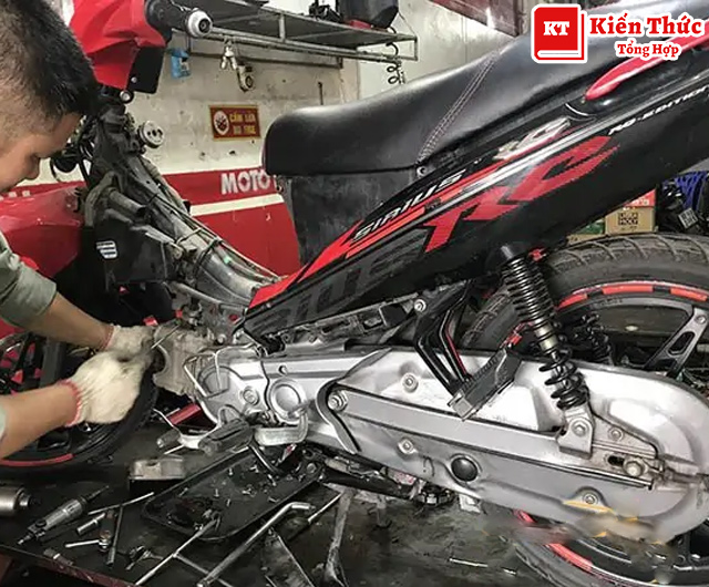 Tiệm sửa xe Bình 