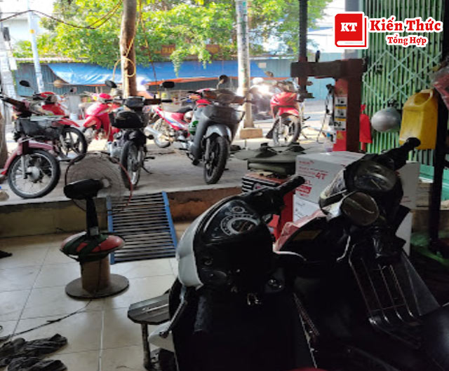 Sửa xe A Nhân