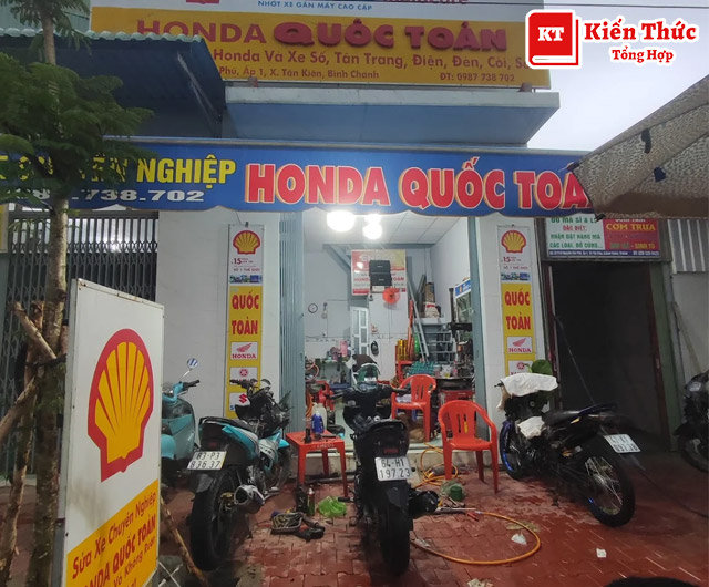 Tiệm sửa xe Quốc Toản