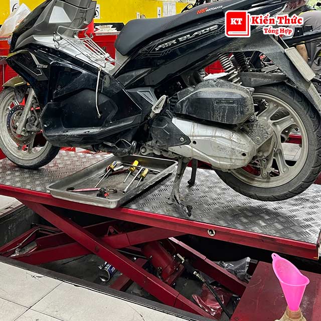 Sửa xe Honda Luân