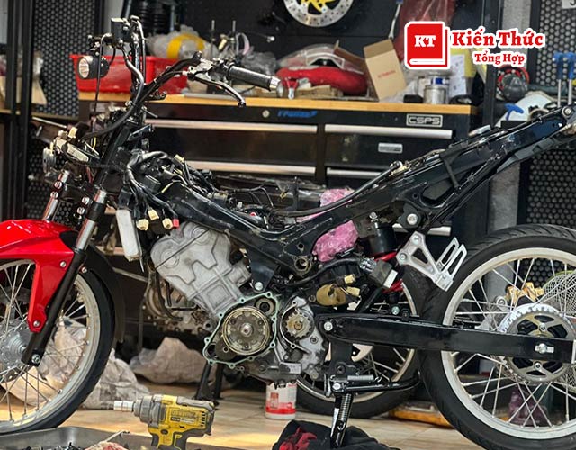 Tiệm sửa xe Khương