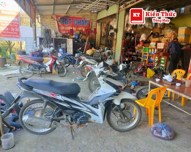 Tiệm sửa xe máy Sơn Vân