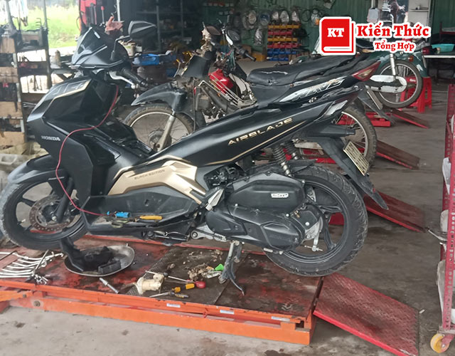 Tiệm sửa xe Thanh