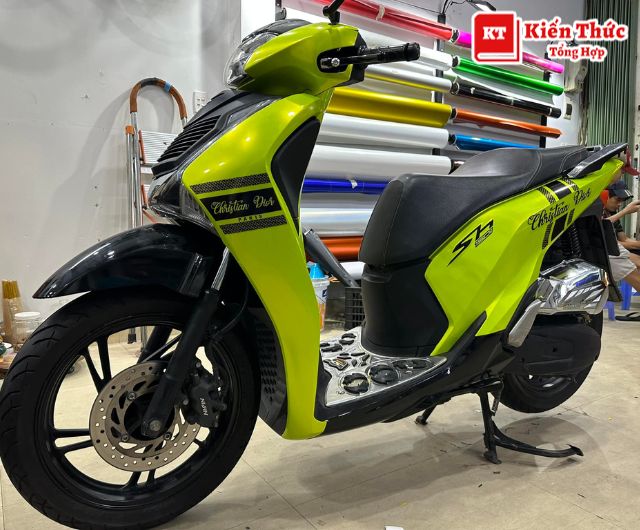 Dán decal xe máy Hải Phòng Tính decal giá tốt