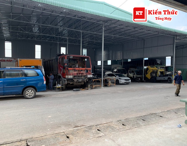 Garage ô tô Hồng Hưng