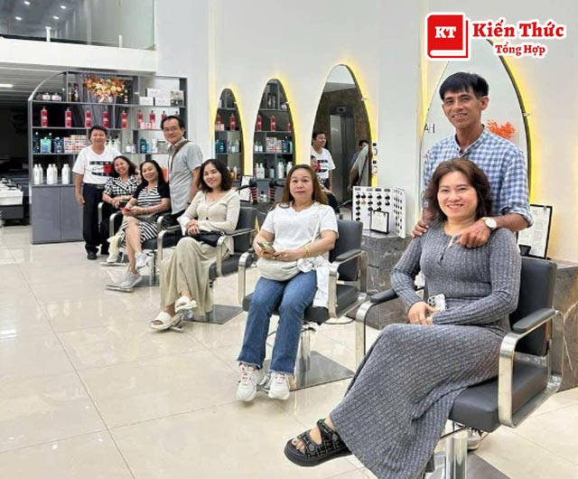 Kia hair salon