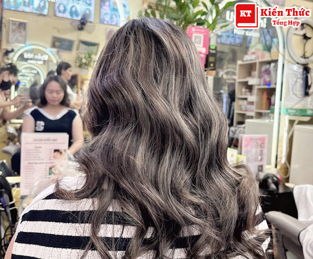 HAIR & NAIL UYỂN NHI