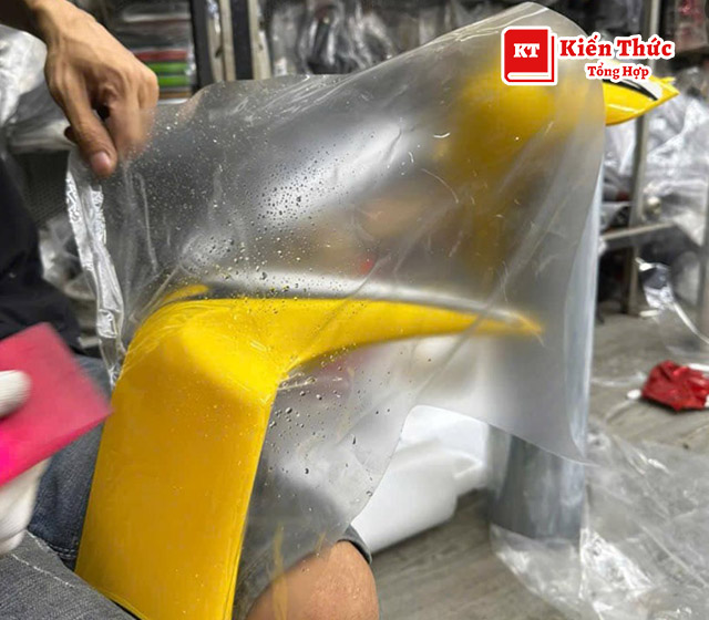 Dán tem xe Tài Decal