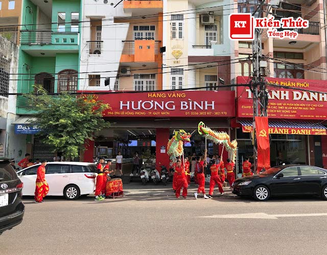 Hàng vàng Hương Bình