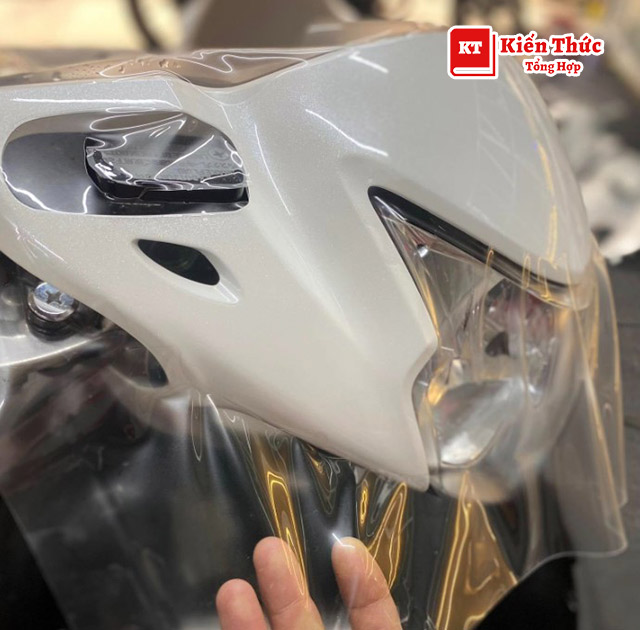 Tiệm dán keo xe Sang