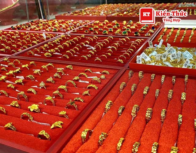 Tiệm vàng bạc Châu Long