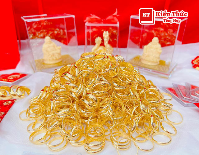Tiệm vàng Hoa Tùng