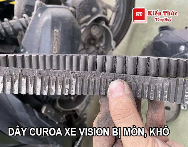 Dây curoa bị khô, mòn