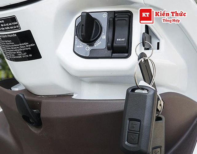 Lưu ý cần nhớ khi mở cốp xe Vision