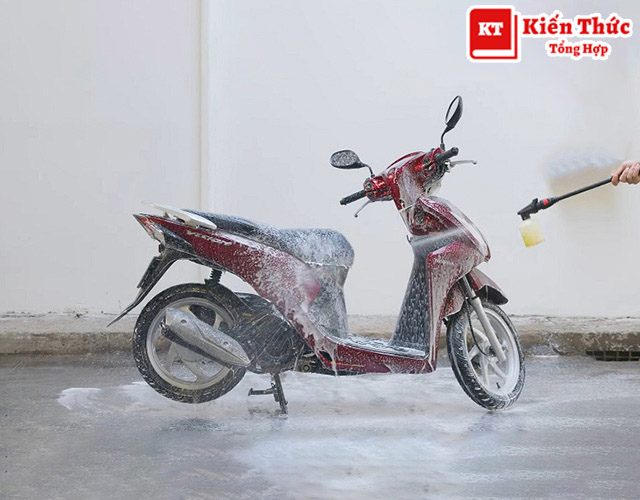 Thường xuyên rửa vệ sinh xe máy